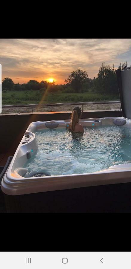Apartament - Jacuzzi Rzeszów Exterior foto